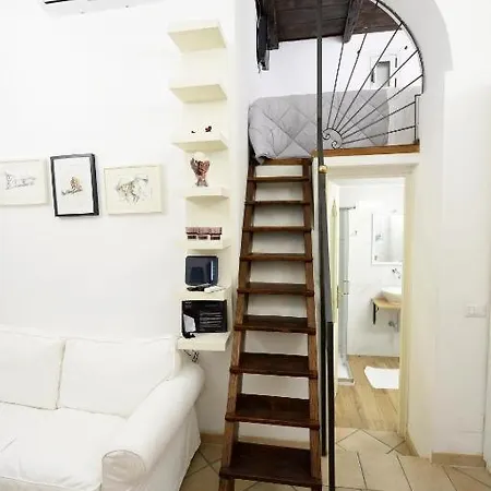 Casa * Róma